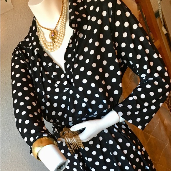 💍 Vintage Retro Polka Dot Wrap-style Dress - Picture 4 of 8